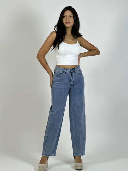 Pantalón Mezclilla Elasticada con Tachas