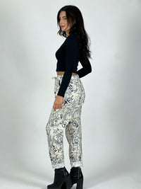 Jogger Estampado Letras y Corazones