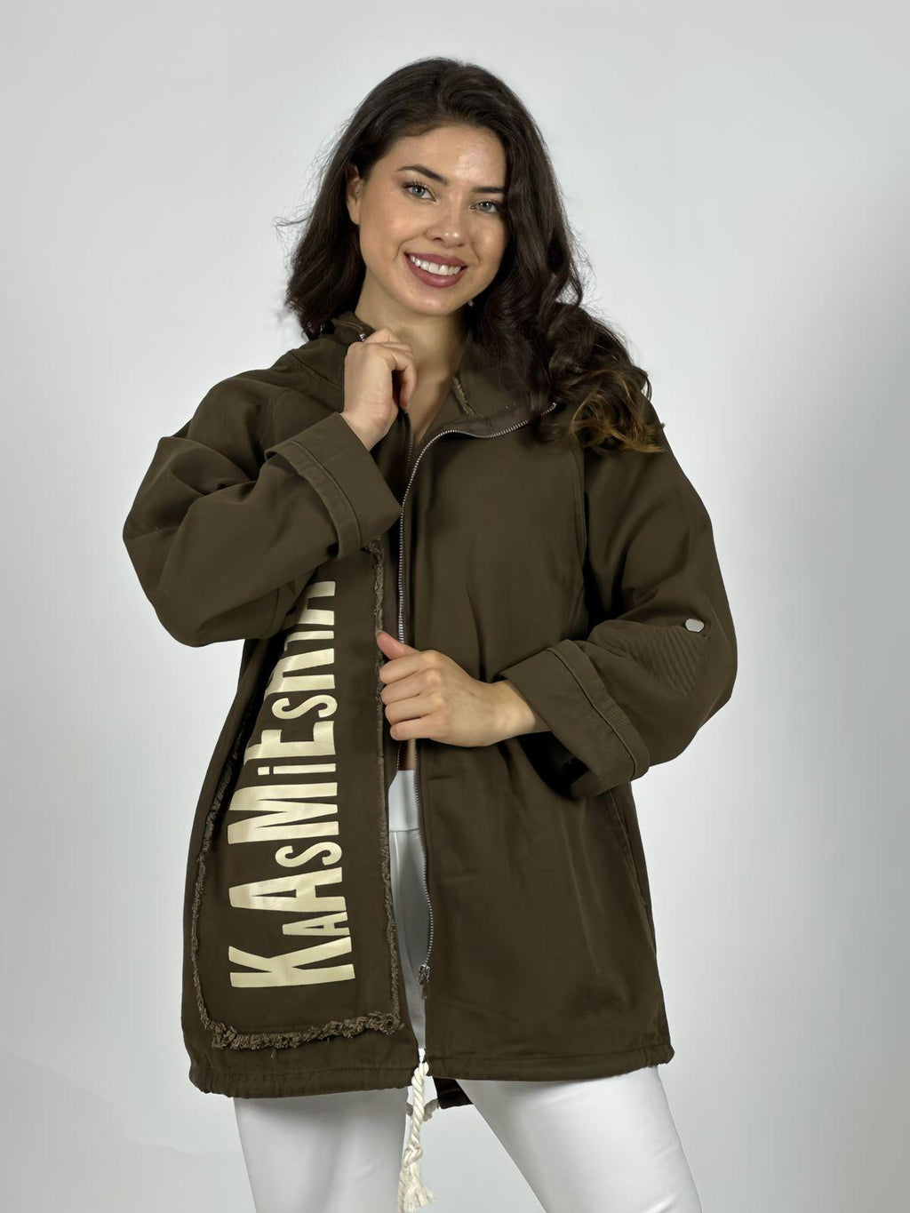 Chaqueta Mezclilla con Cierre Letras Verticales