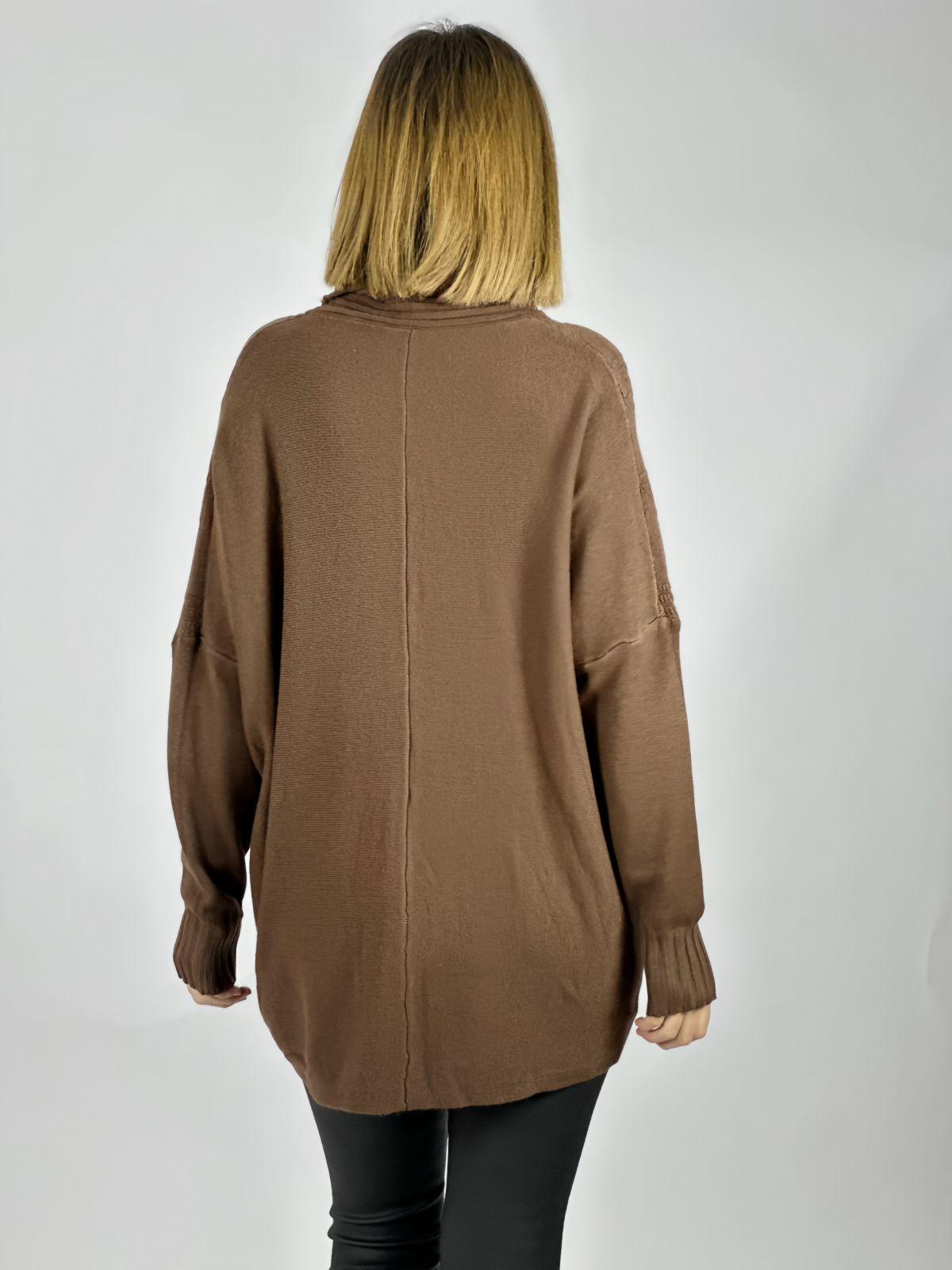 Sweater Cuello Tortuga Diseño en V