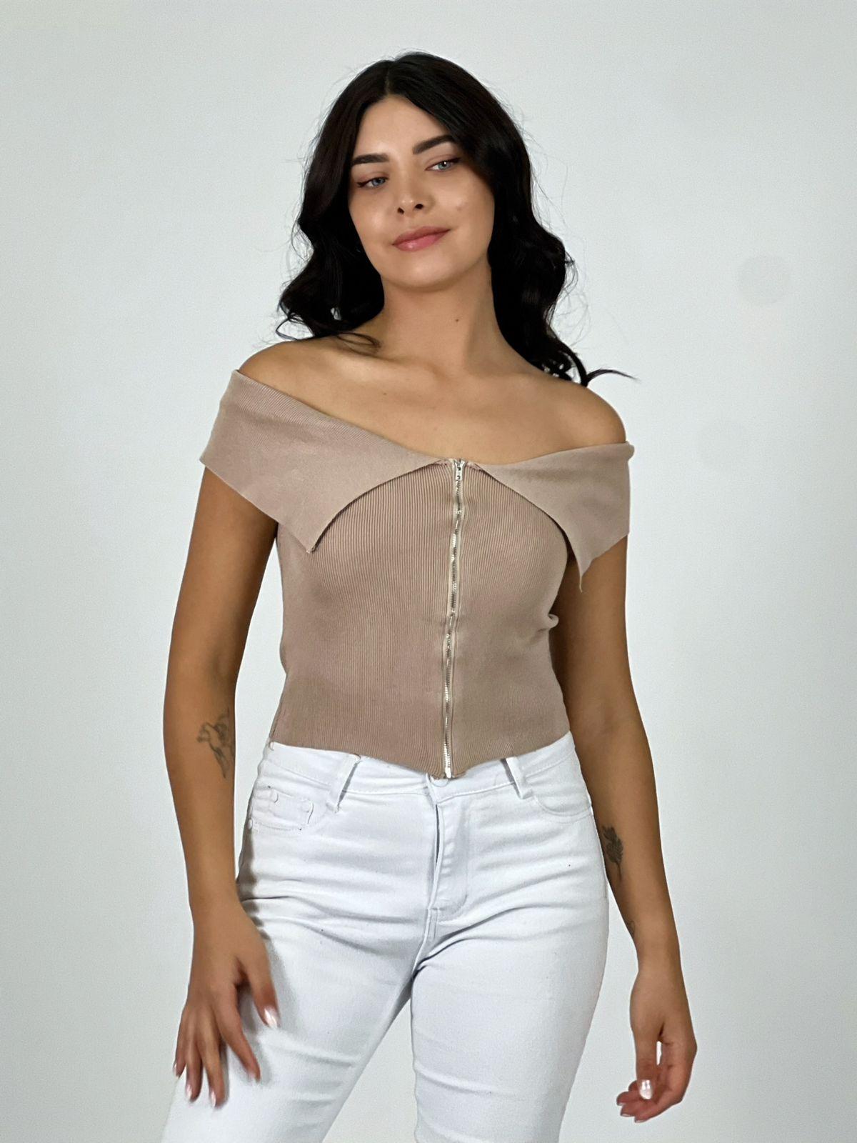 Polera Top Con Cierre