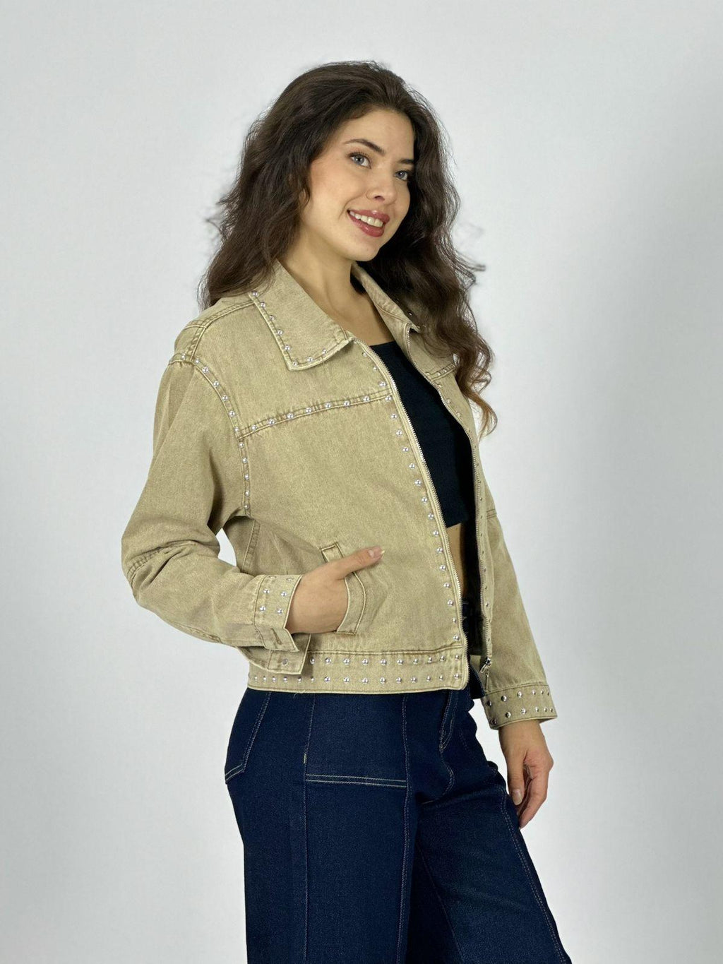 Chaqueta Mezclilla Con Tachas