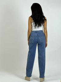 Pantalón Mezclilla Elasticada con Tachas