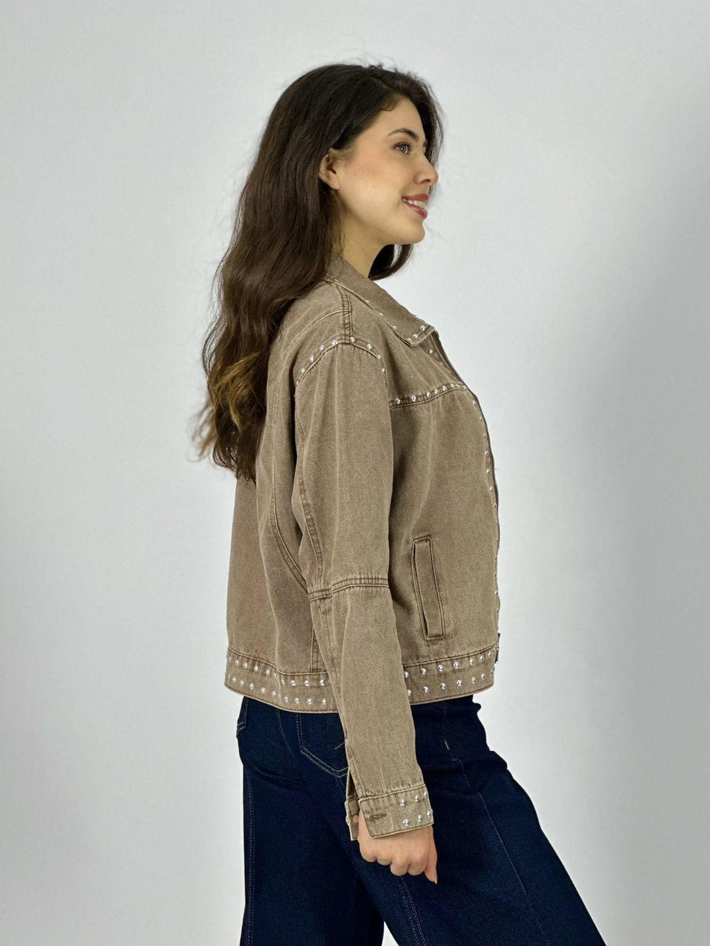 Chaqueta Mezclilla Con Tachas
