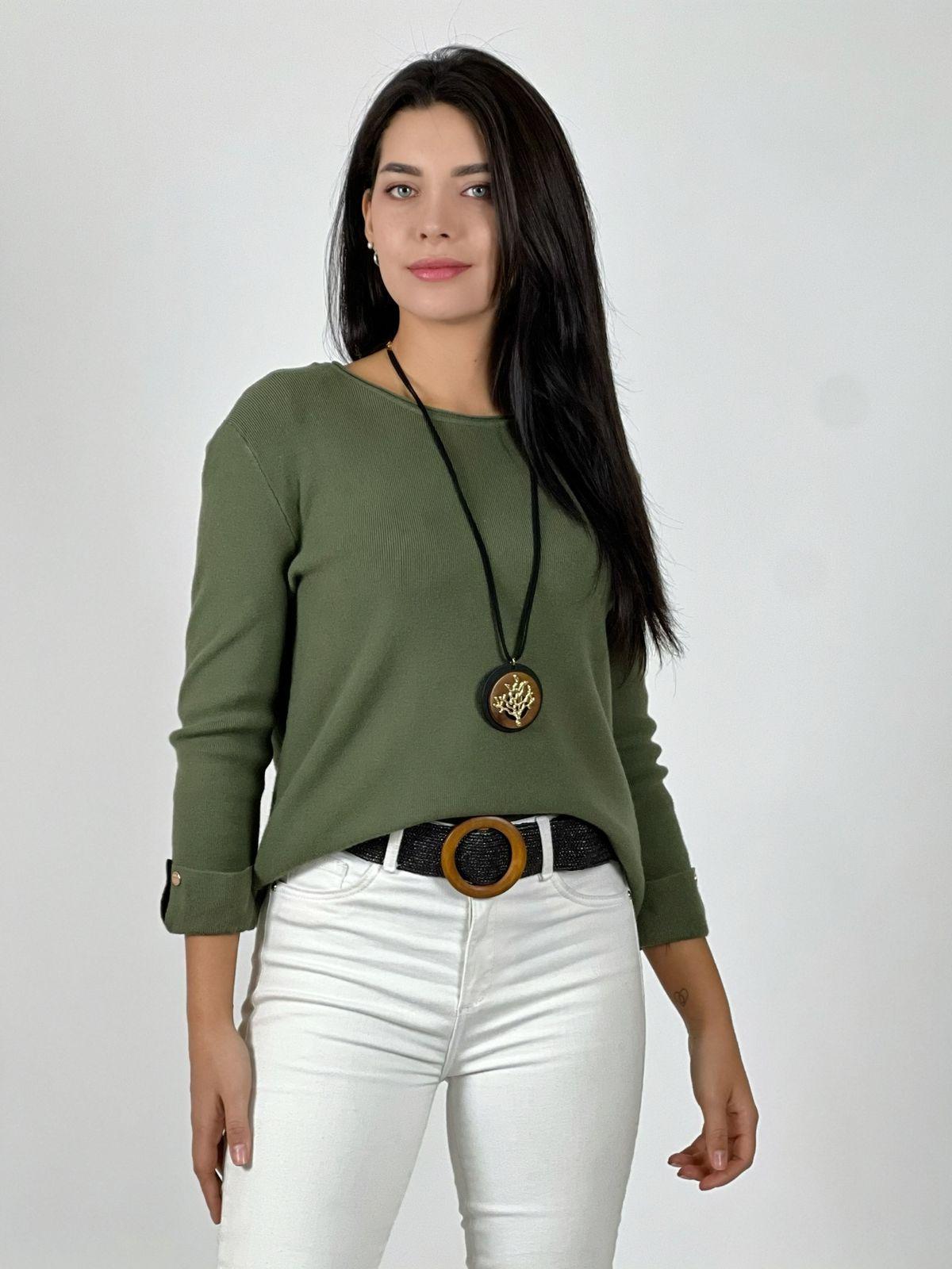 Sweater de lana mangas dobles y botones