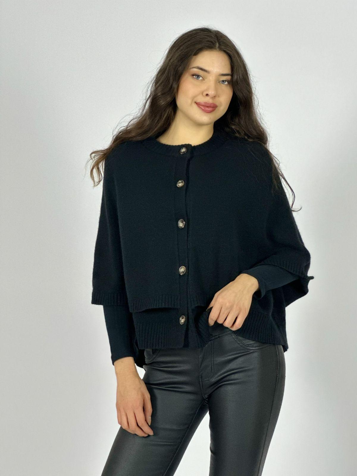 Sweater Lana Abotonado tipo Poncho