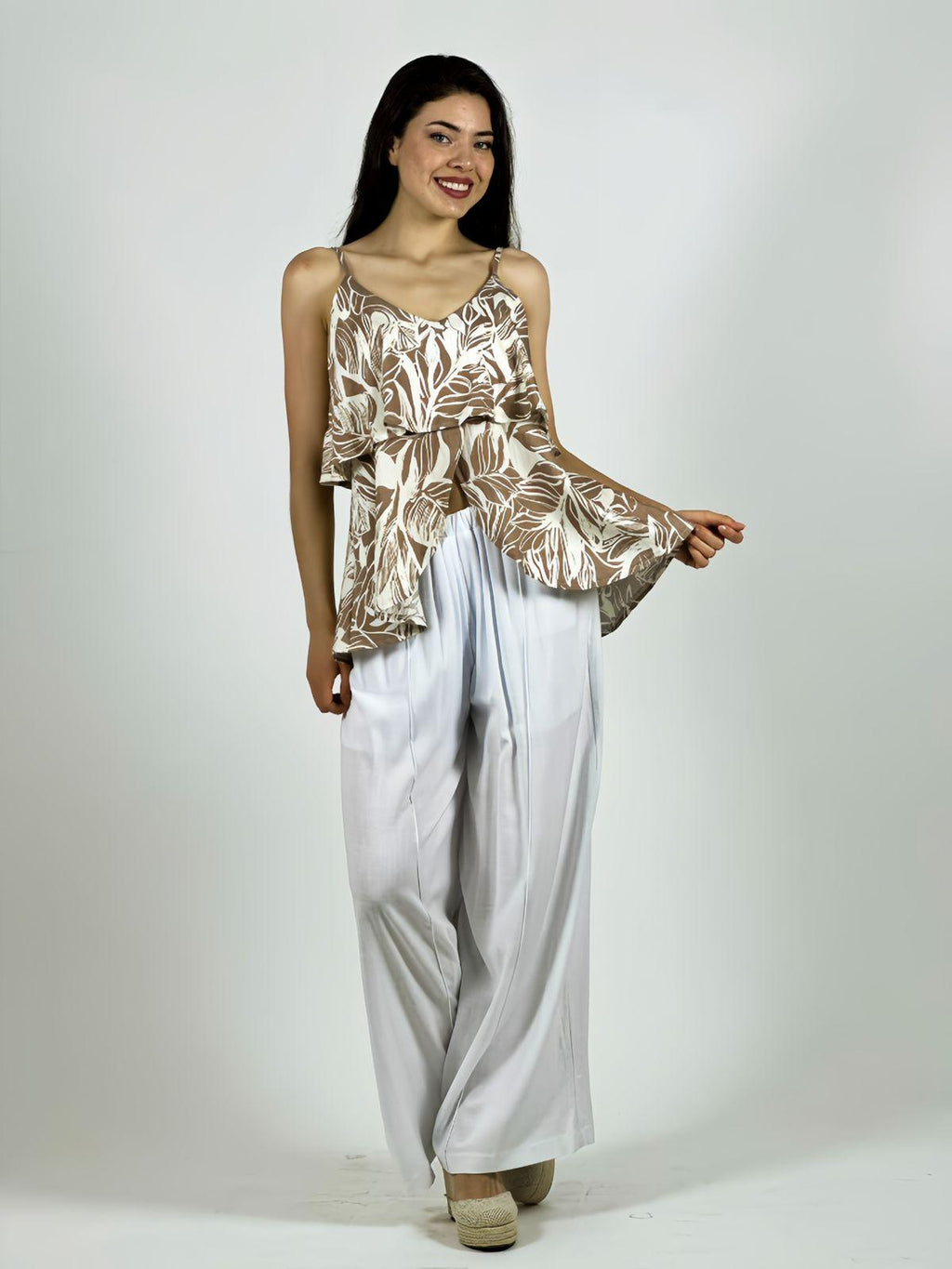 Blusa Con Vuelos Diseño Hojas