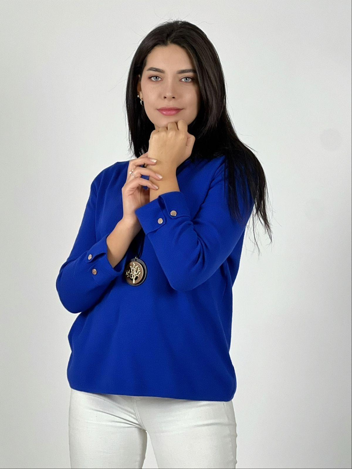 Sweater de lana mangas dobles y botones