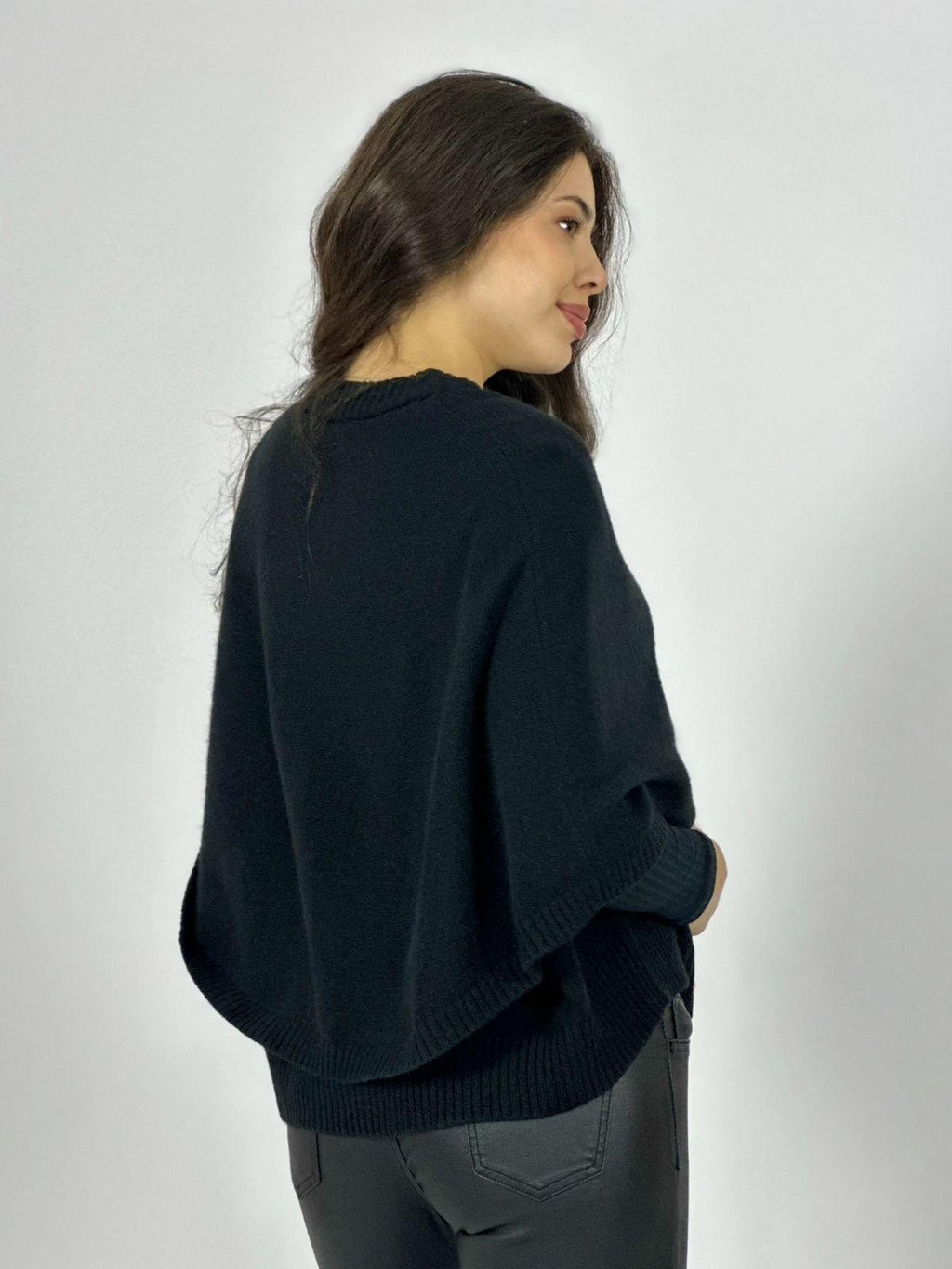 Sweater Lana Abotonado tipo Poncho