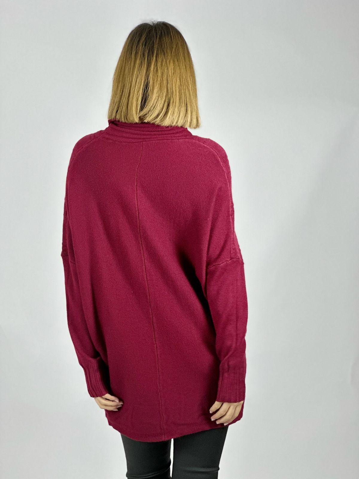 Sweater Cuello Tortuga Diseño en V