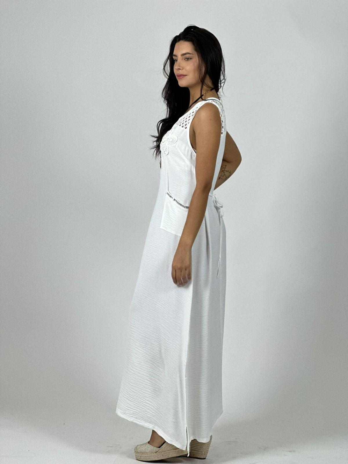 Vestido Crepé Hombros Tejidos y Flor