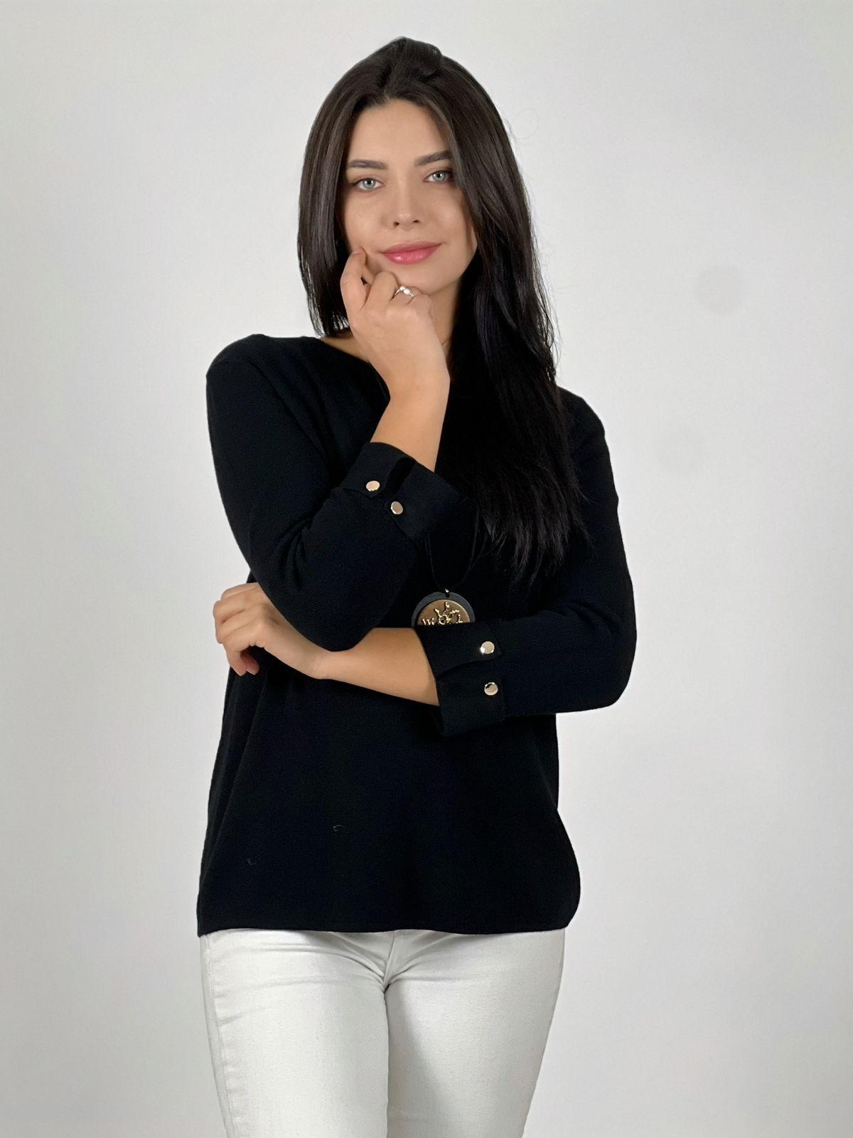 Sweater de lana mangas dobles y botones