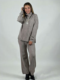 Conjunto Lana Cuello Alto Trenzado Delantero