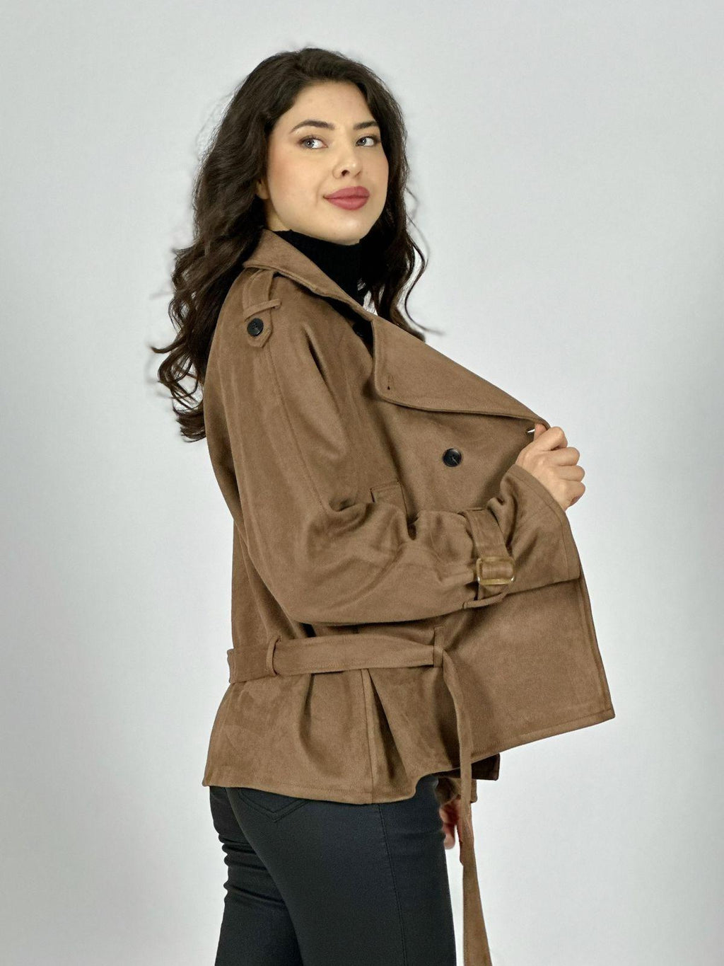 Chaqueta Gamuza 4 Botones con Cinturón