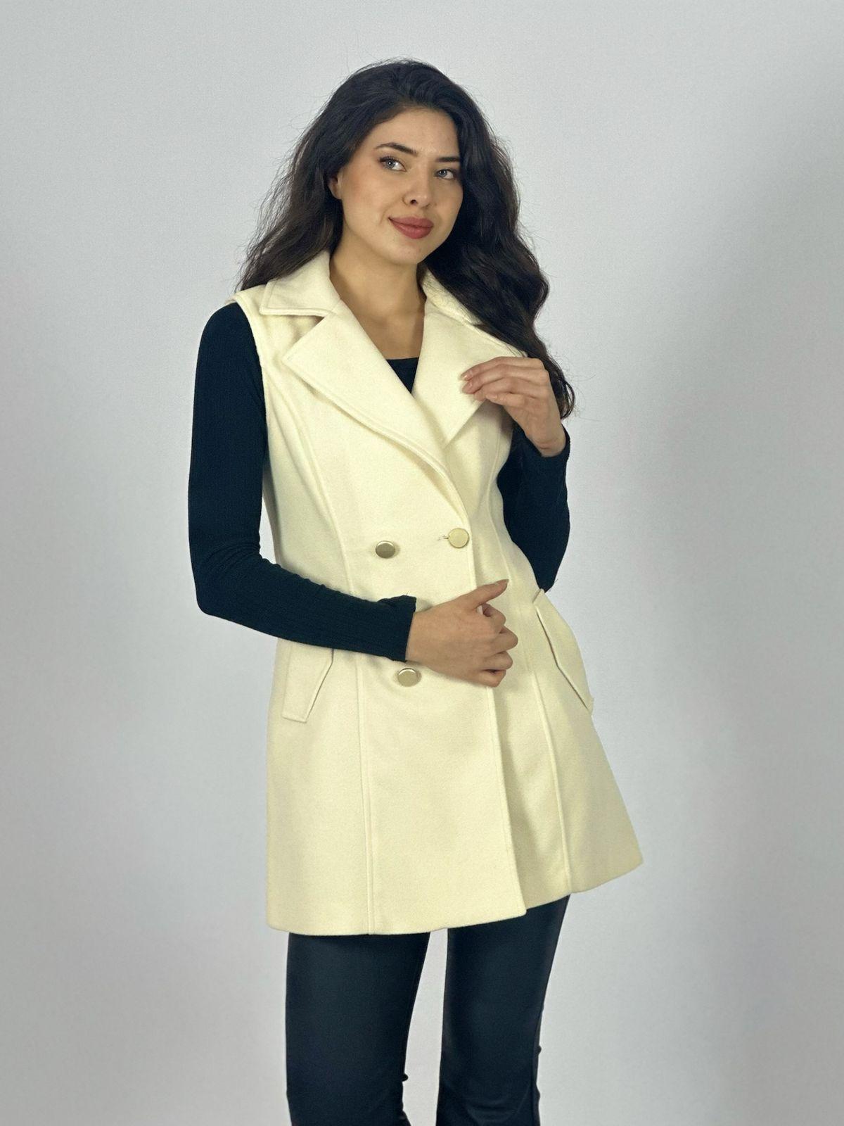 Abrigo Paño Sin Mangas 4 Botones