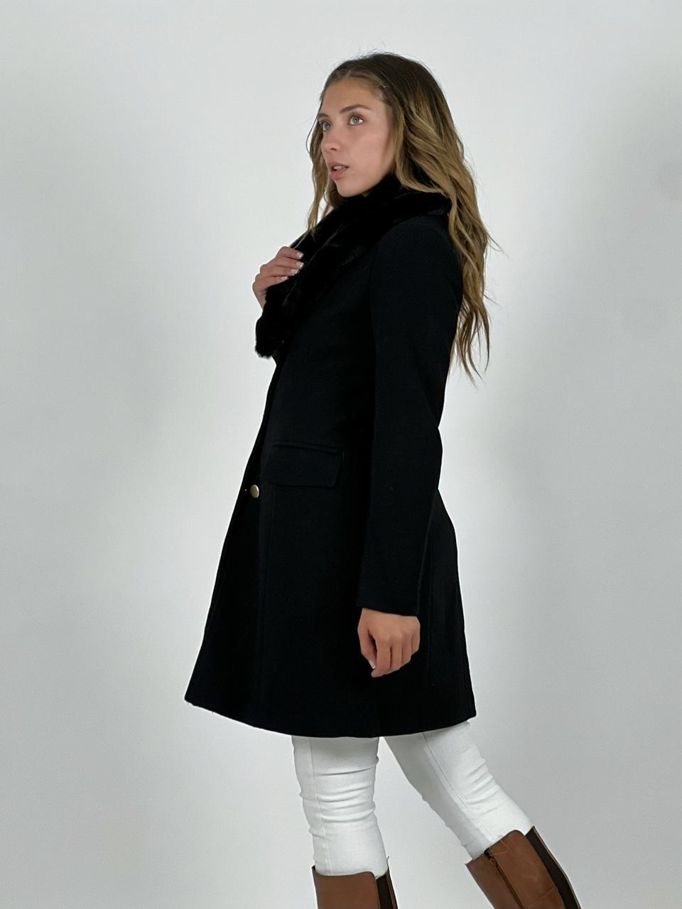 Abrigo de Paño con Cuello Desmontable