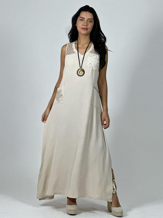 Vestido Crepé Hombros Tejidos y Flor