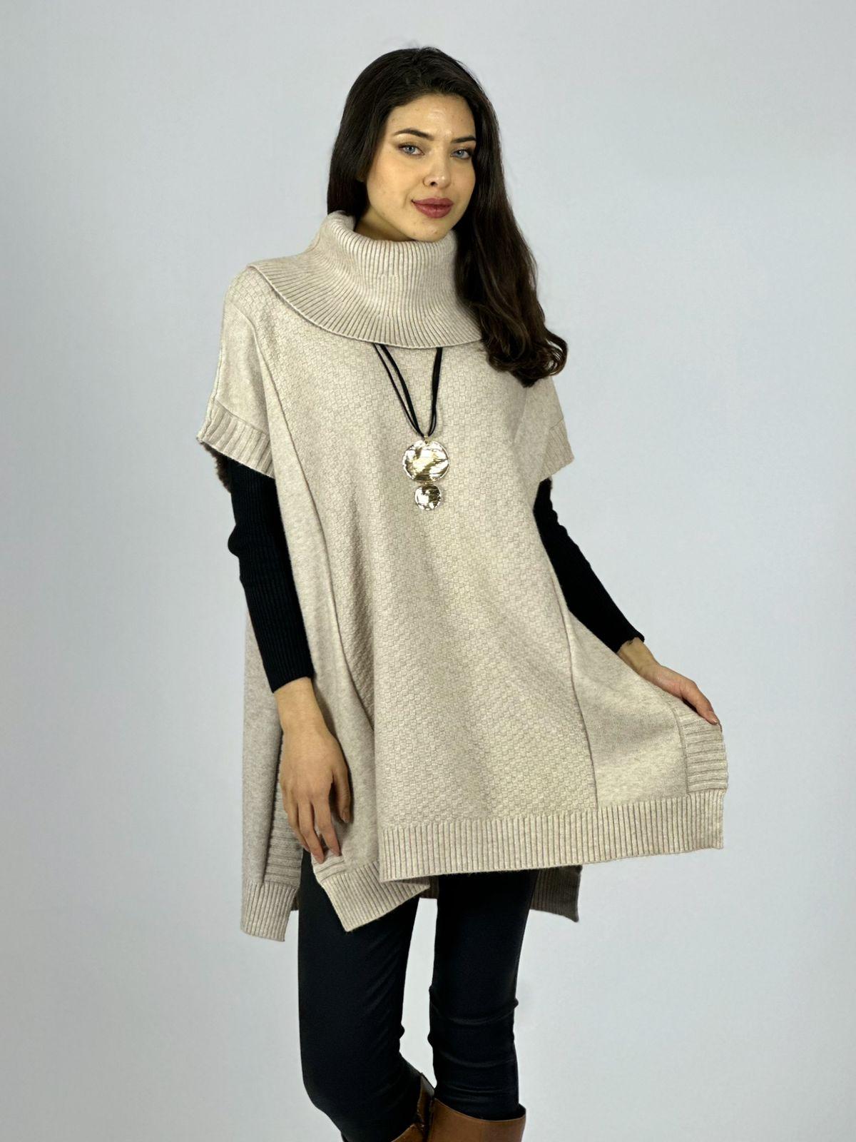 Sweater Tipo Poncho Lana Cuello Tortuga