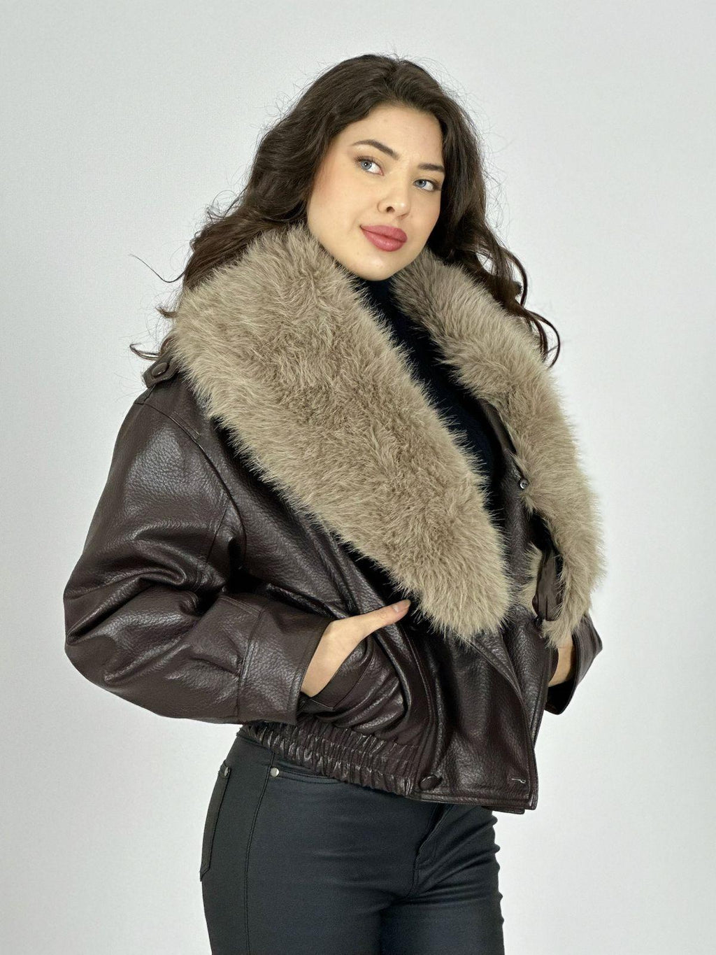 Chaqueta Bomber Ecocuero Con Cuello Desmontable