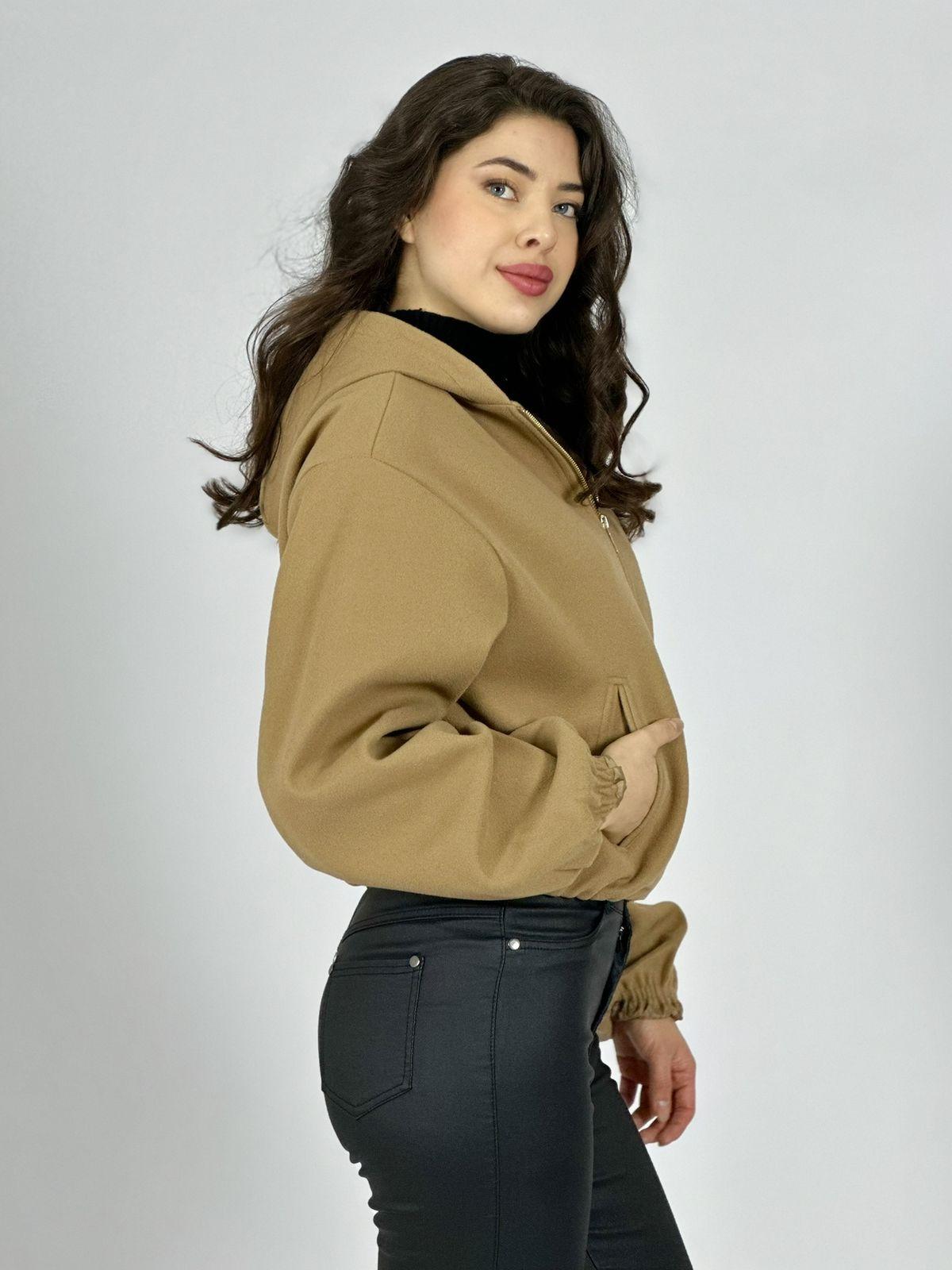 Chaqueta Bomber Corta con Gorro