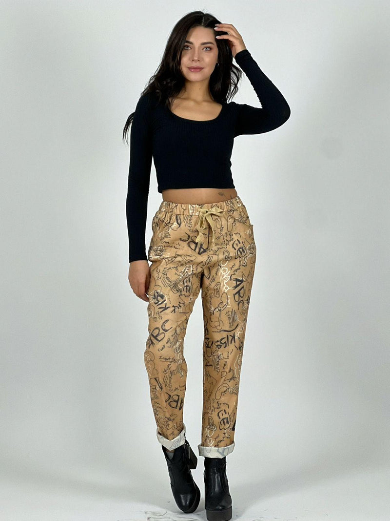 Jogger Estampado Letras y Corazones