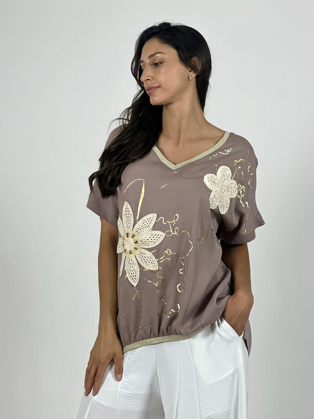 Polera Lino Flor Tejida Lineas Doradas