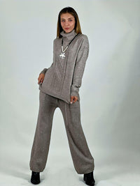 Conjunto Lana Cuello Alto Trenzado Delantero