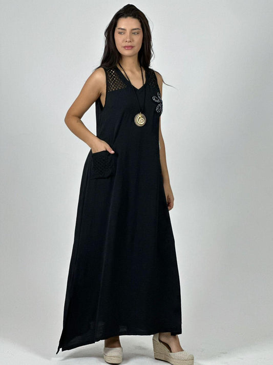 Vestido Crepé Hombros Tejidos y Flor