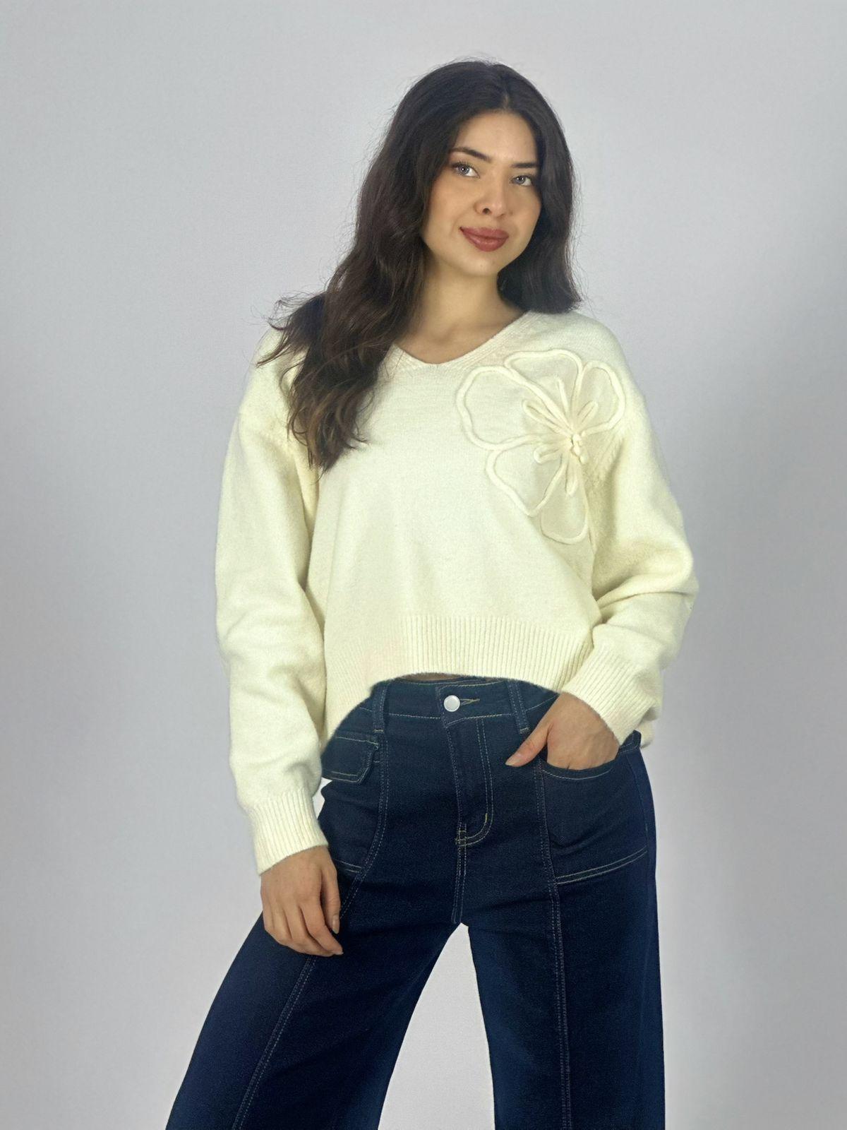Sweater Lana Flor Bordada