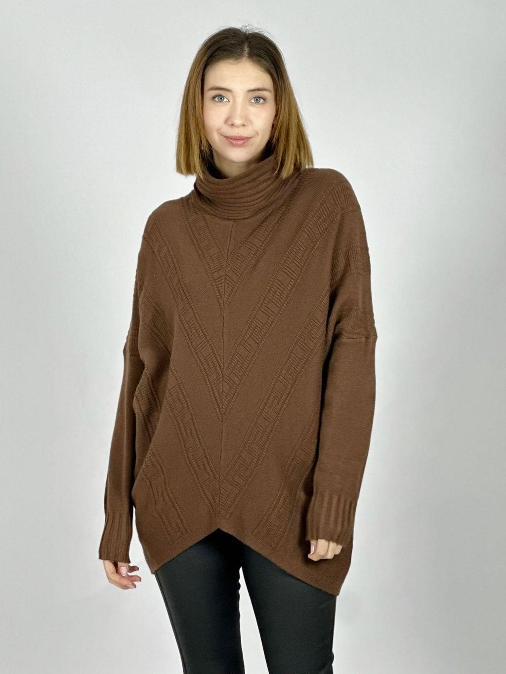 Sweater Cuello Tortuga Diseño en V