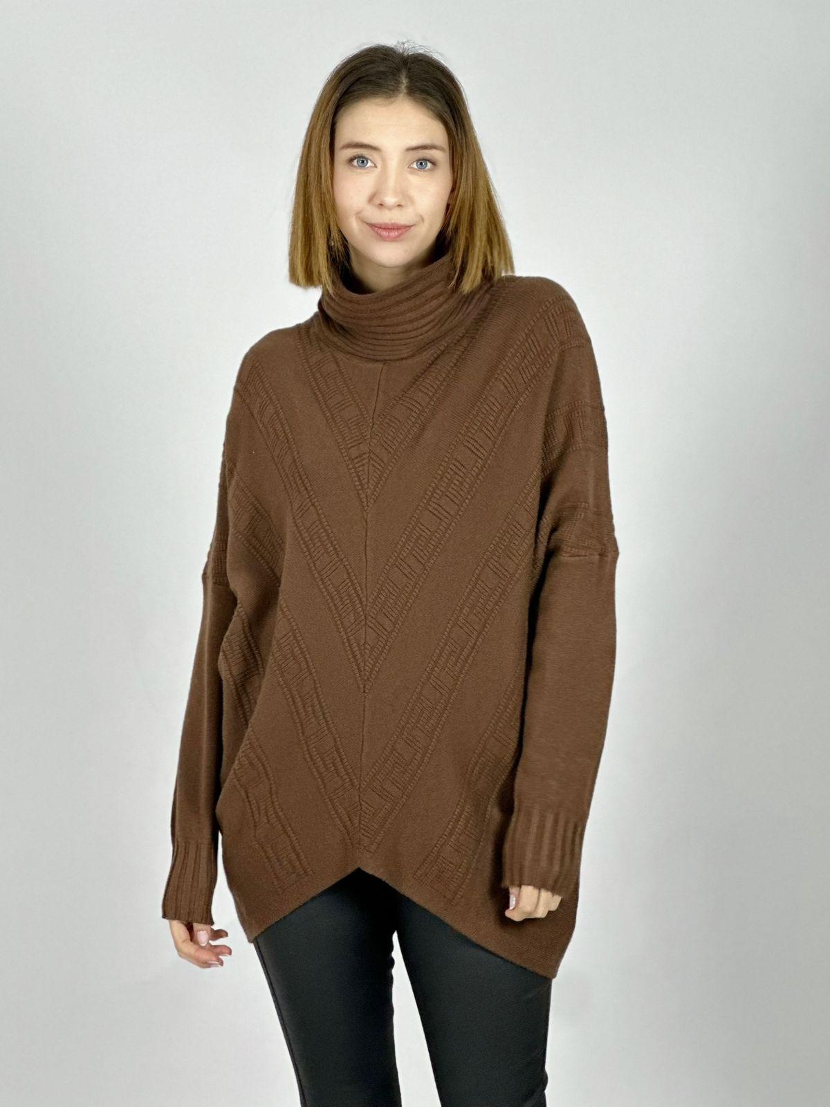 Sweater Cuello Tortuga Diseño en V