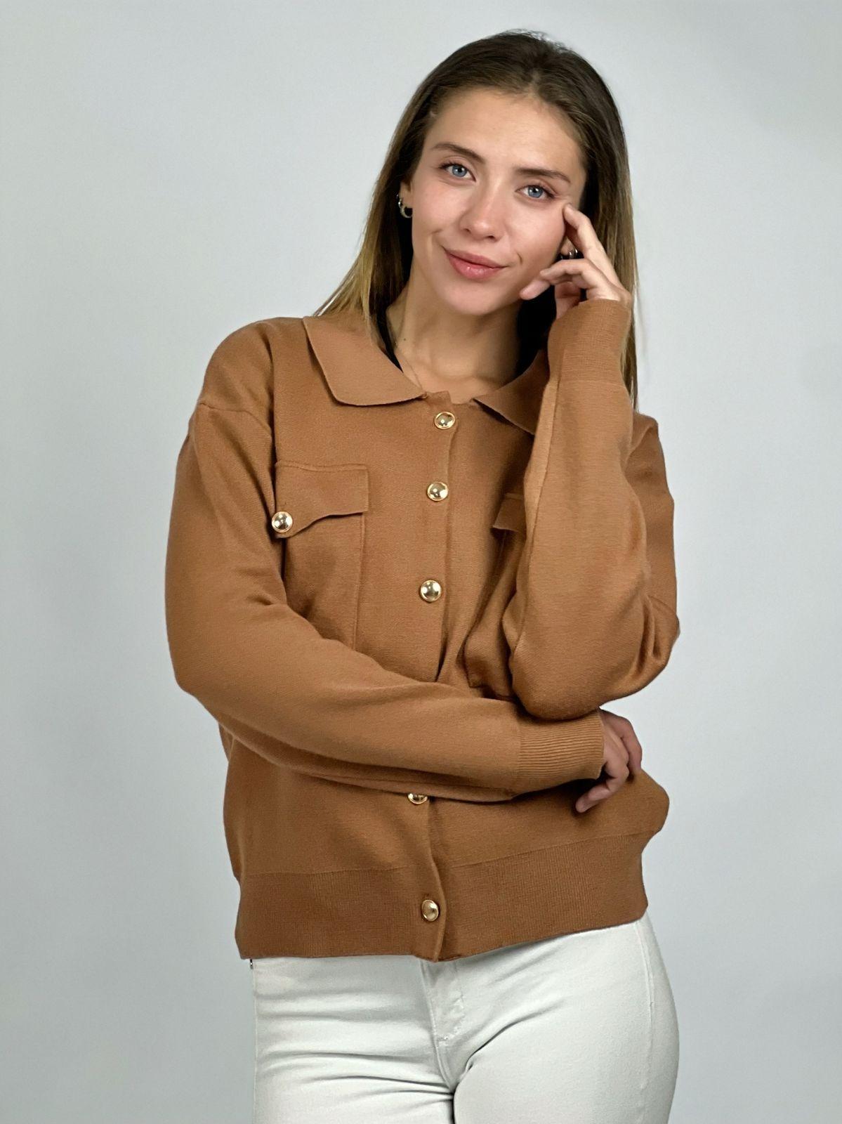 Sweater Abotonado Cuello Pique