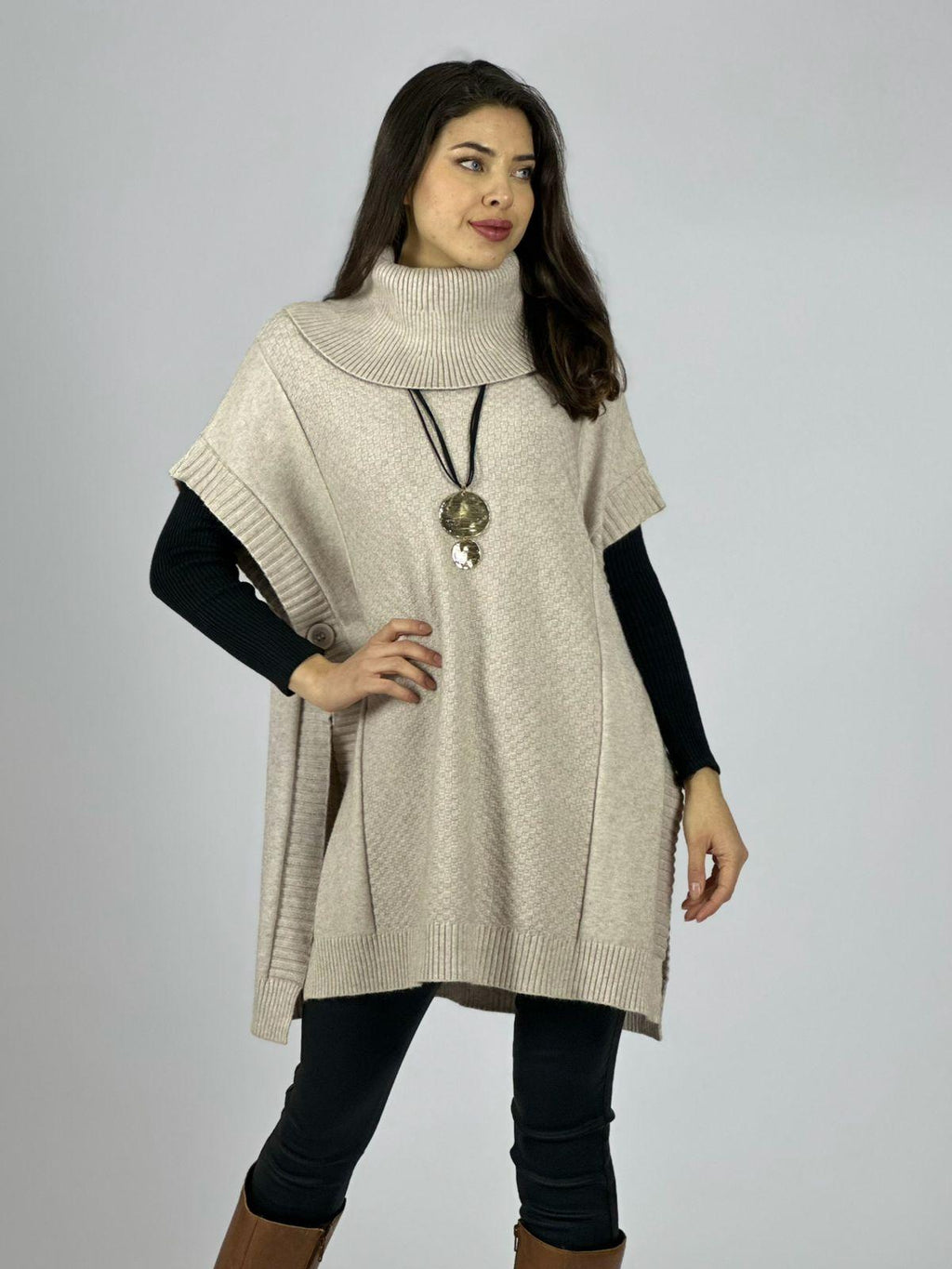 Sweater Tipo Poncho Lana Cuello Tortuga