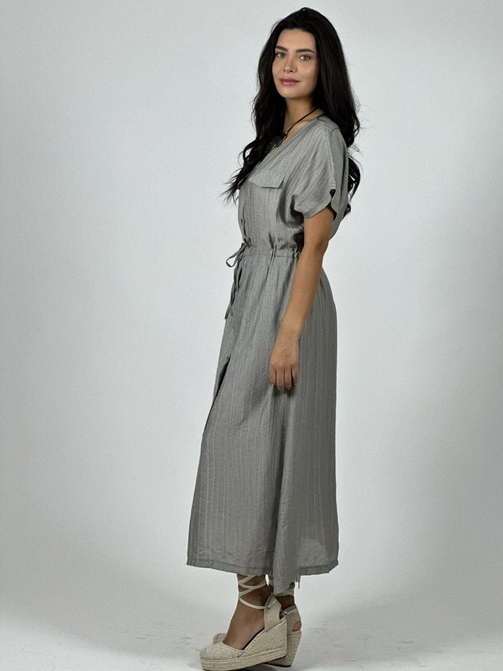 Vestido Abotonado Ajustado en la Cintura