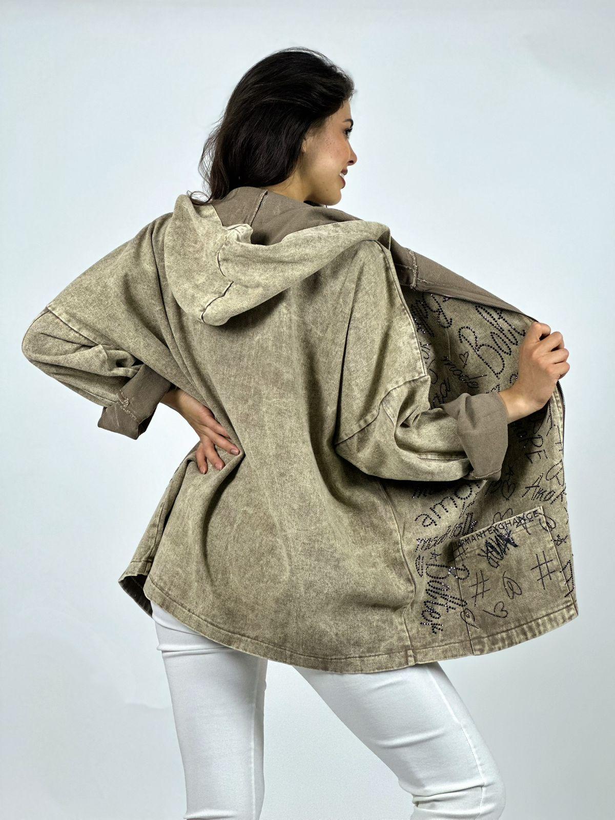 Chaqueta Mezclilla Letras Brillantes