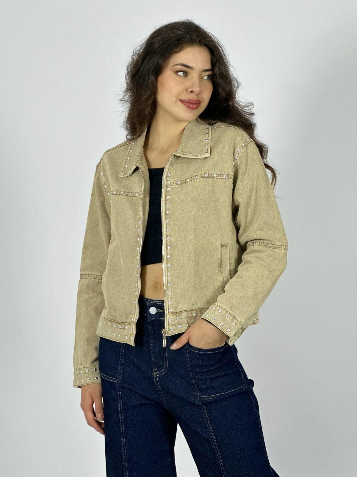 Chaqueta Mezclilla Con Tachas