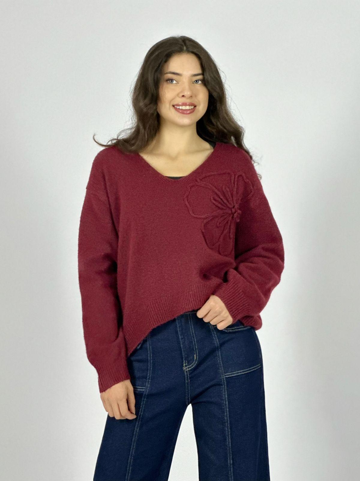 Sweater Lana Flor Bordada
