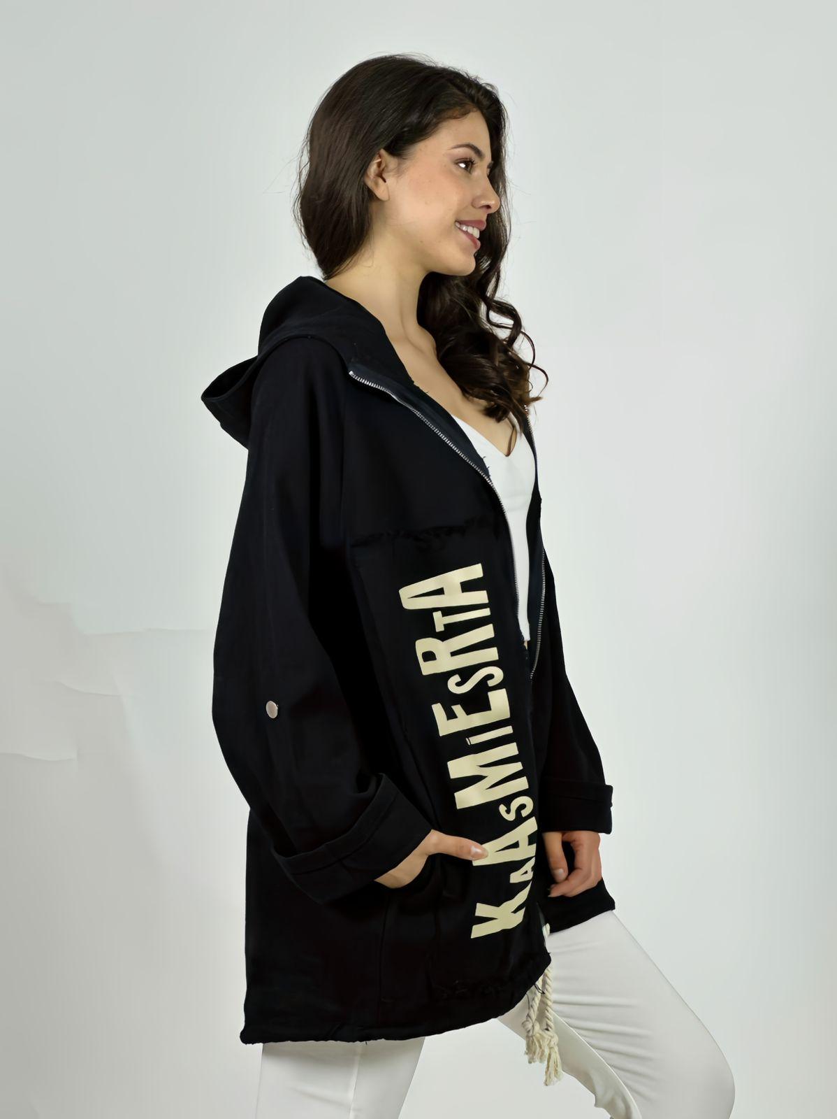 Chaqueta Mezclilla con Cierre Letras Verticales