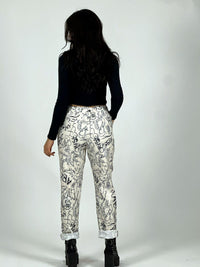 Jogger Estampado Letras y Corazones