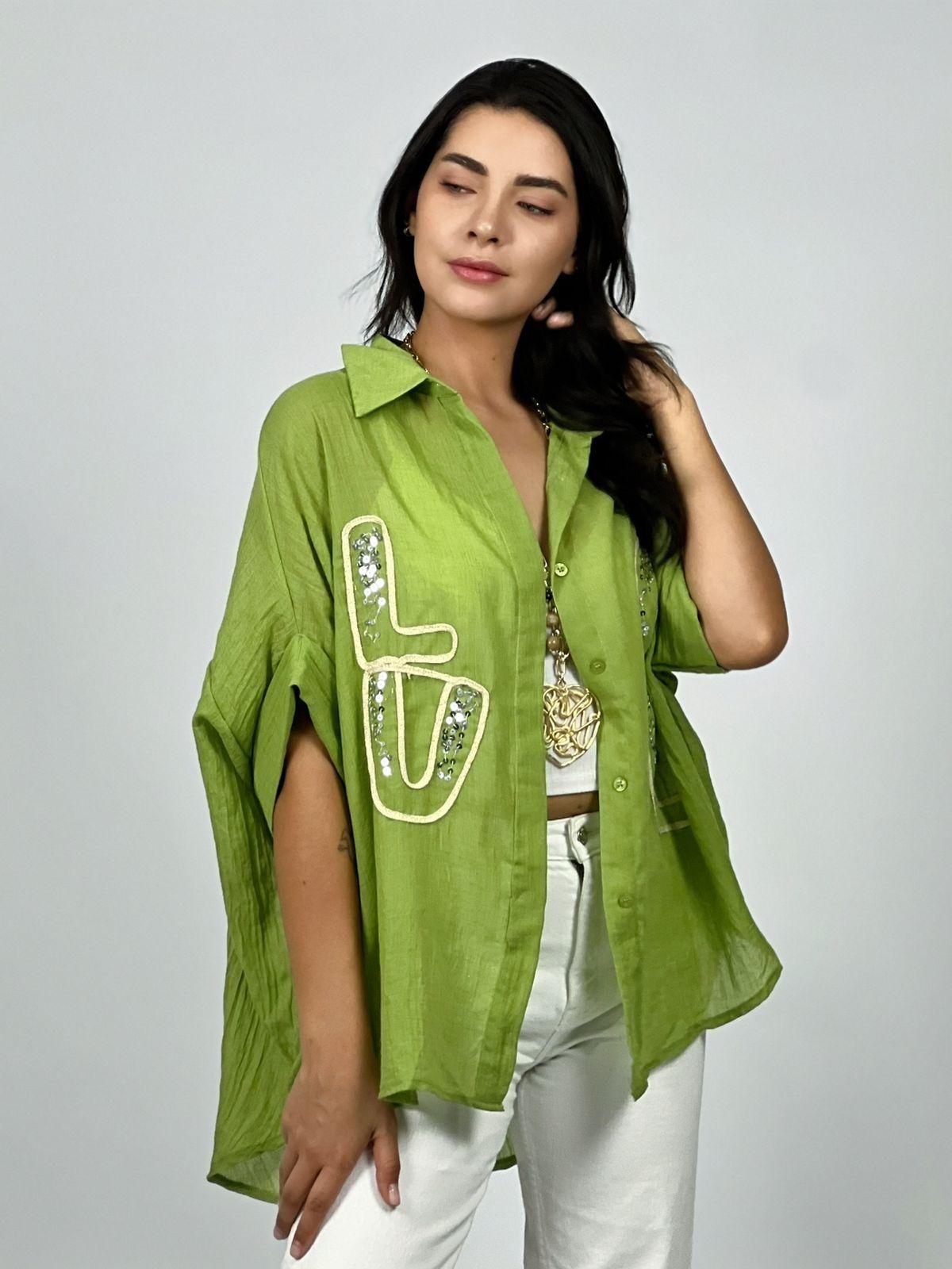 Blusa Bordado Love con Lentejuelas