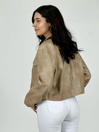 Chaqueta Ecocuero con Broches