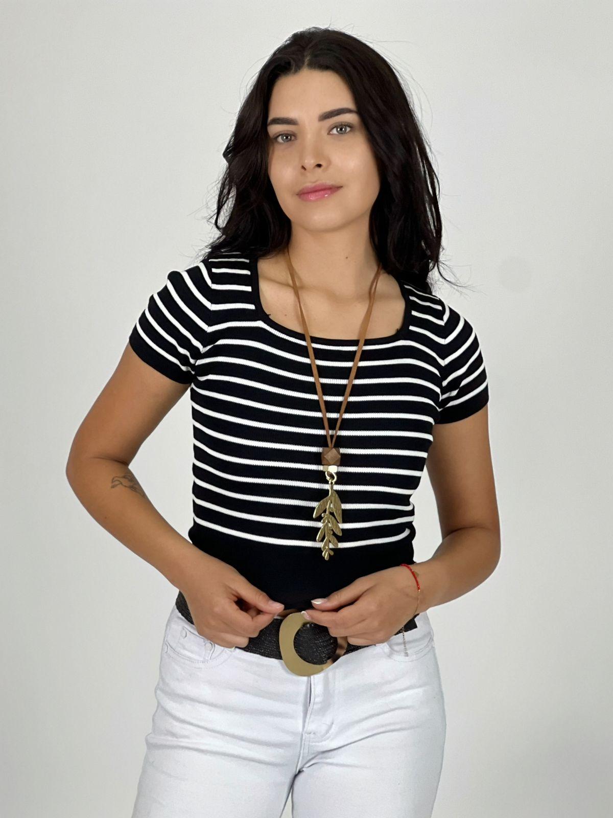 Polera Top de Líneas