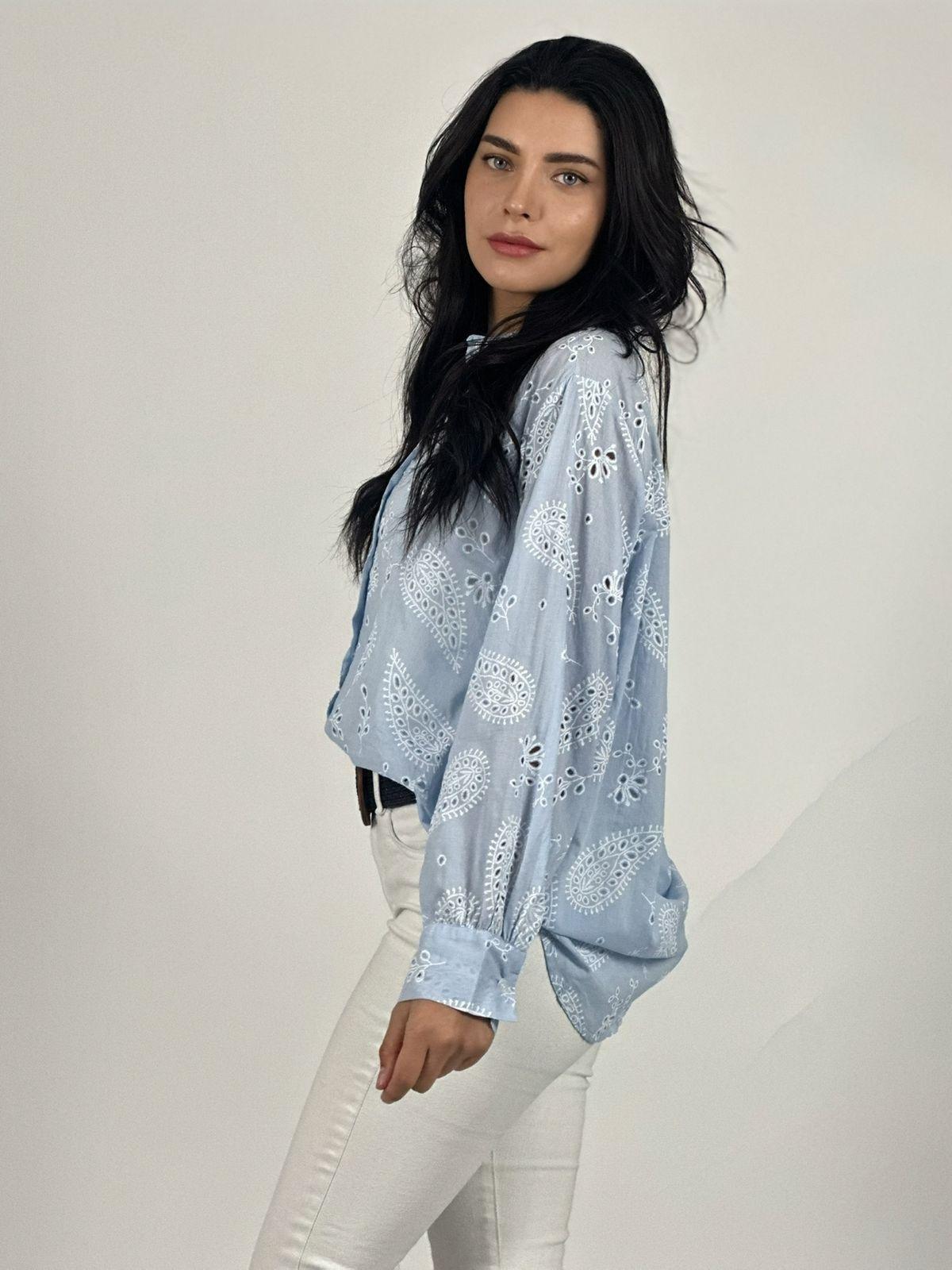 Blusa Bordado Estilo Broderi