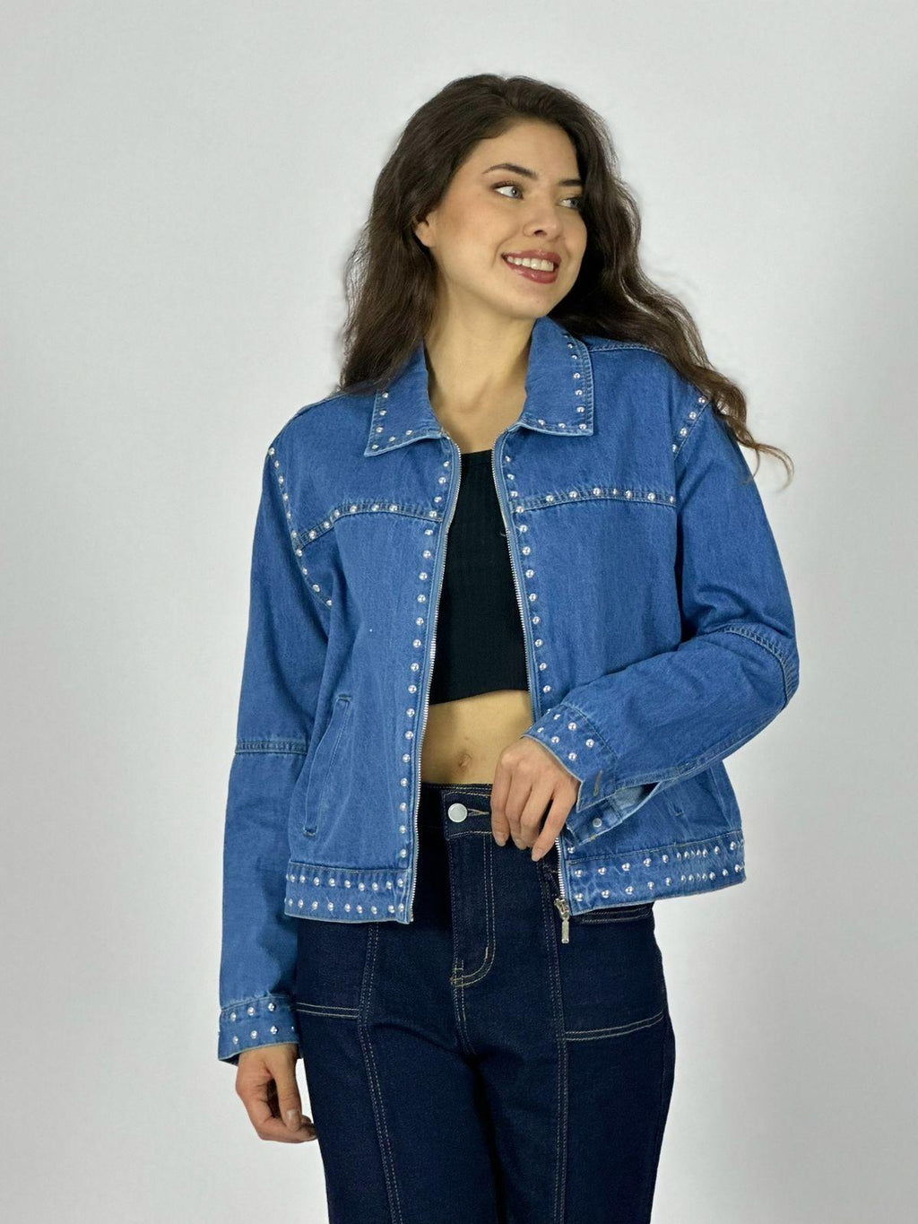 Chaqueta Mezclilla Con Tachas