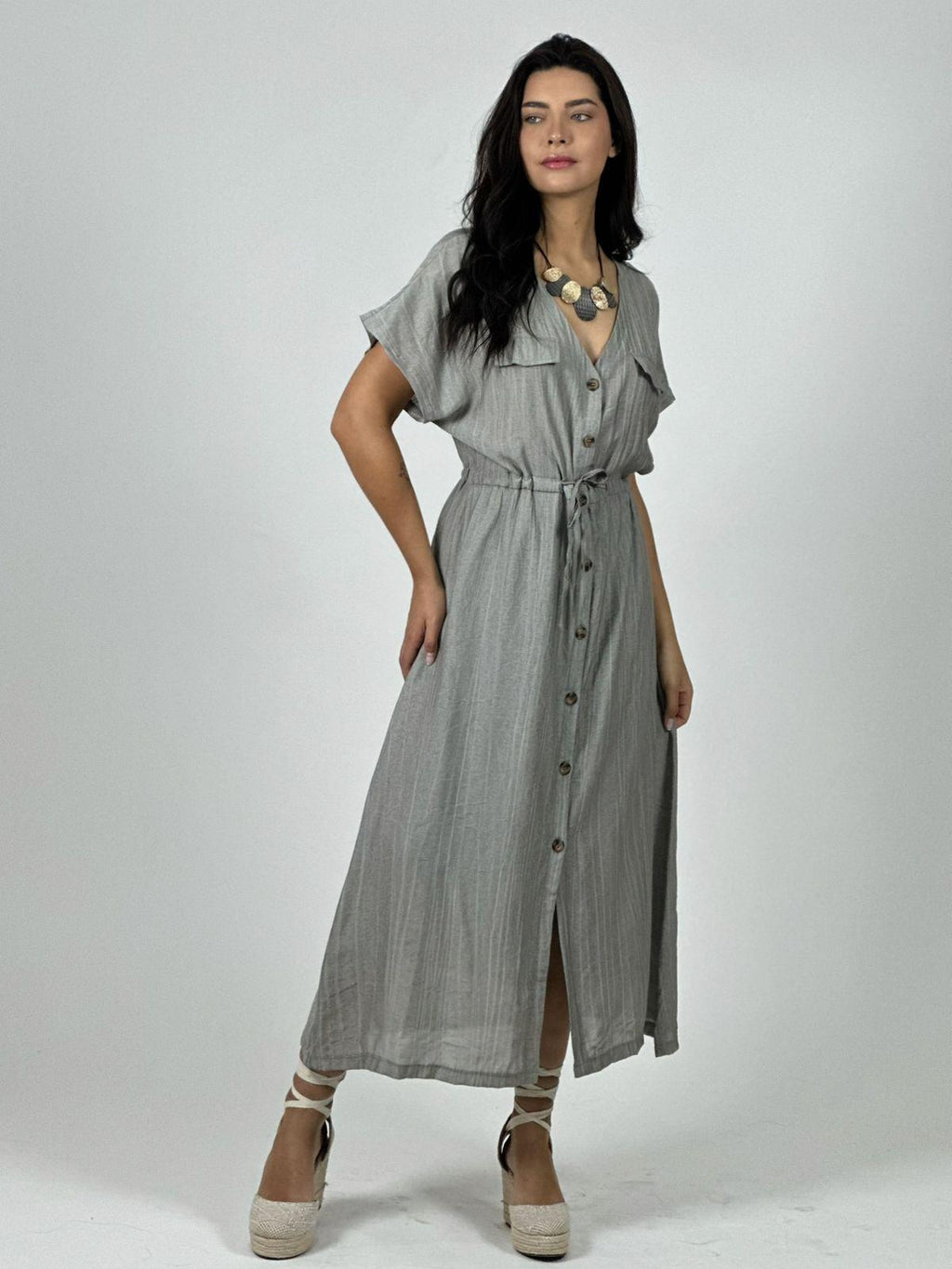 Vestido Abotonado Ajustado en la Cintura