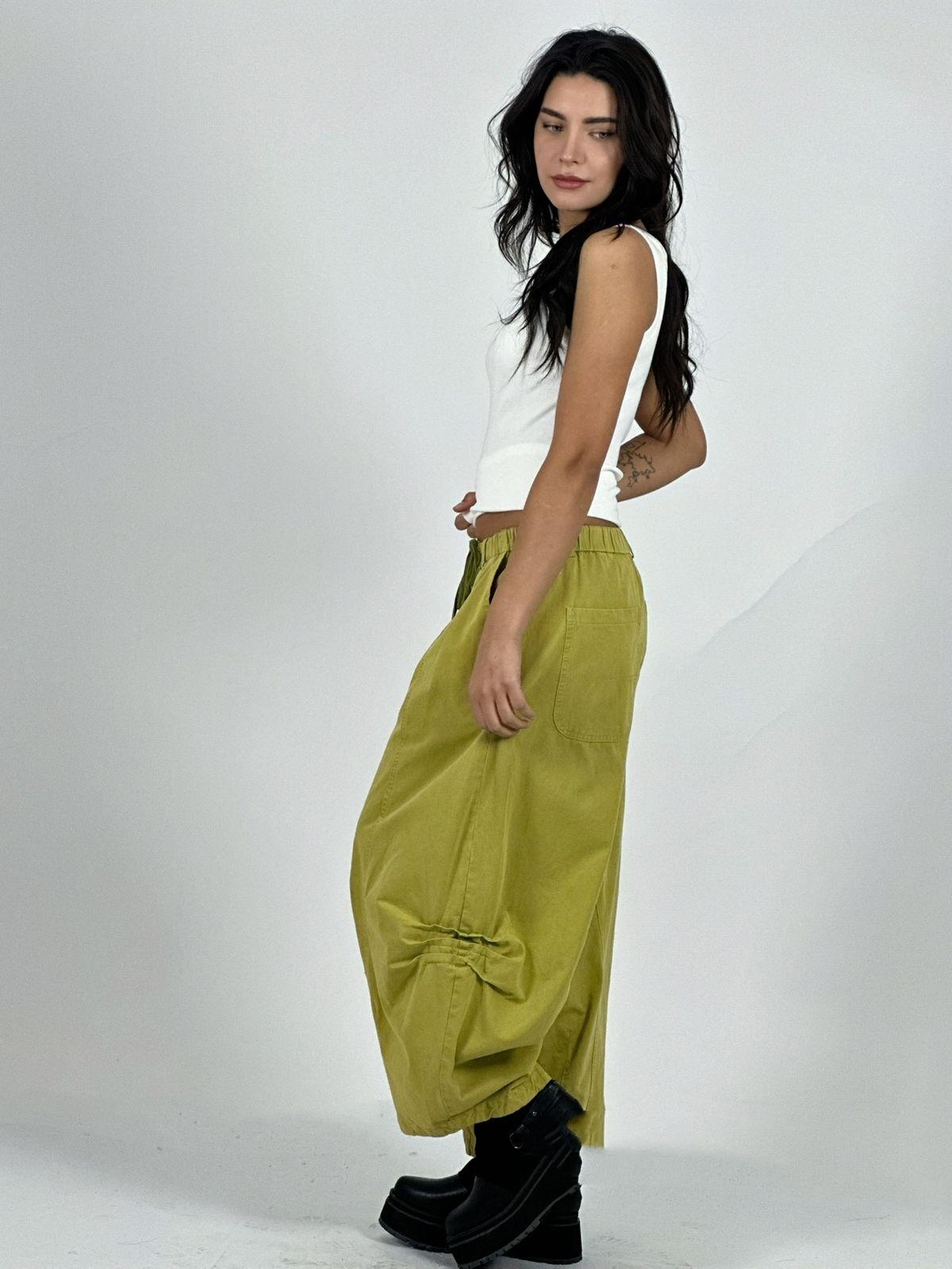 Pantalón Gabardina con Bolsillos