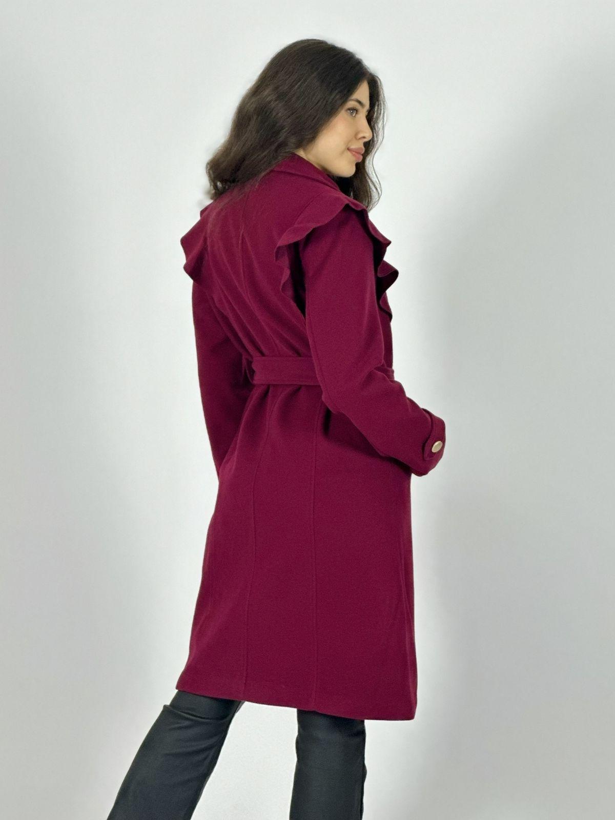 Abrigo Largo de Paño Vuelo en Hombros