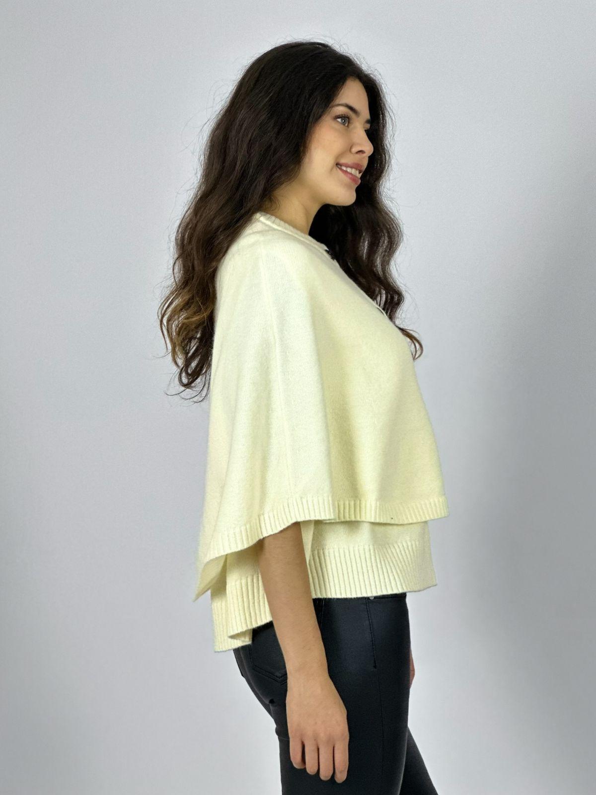 Sweater Lana Abotonado tipo Poncho