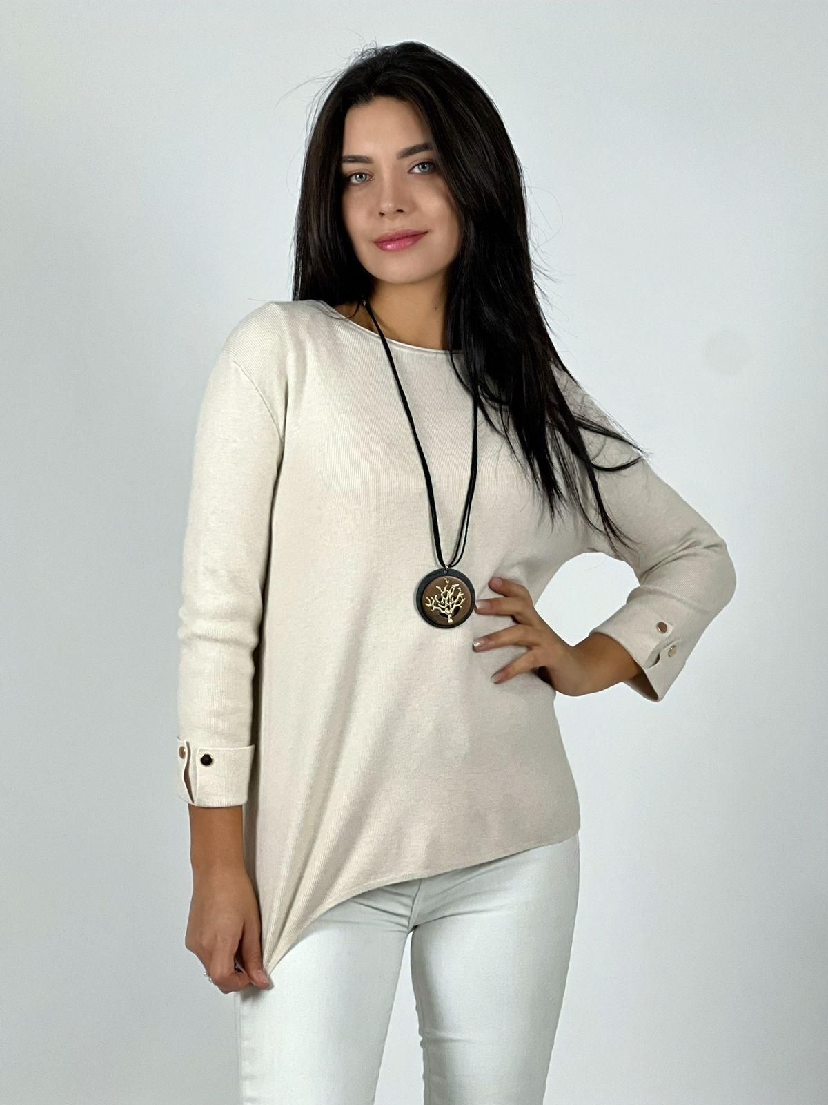 Sweater de lana mangas dobles y botones