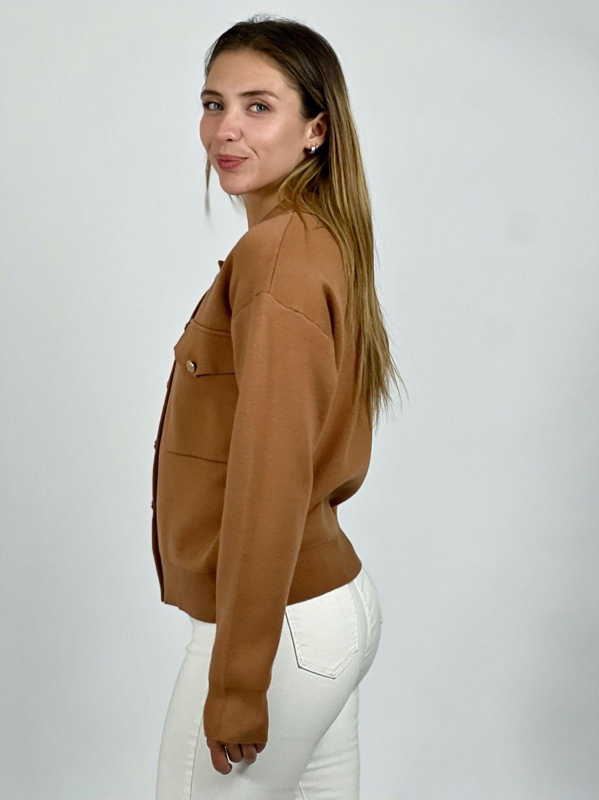 Sweater Abotonado Cuello Pique